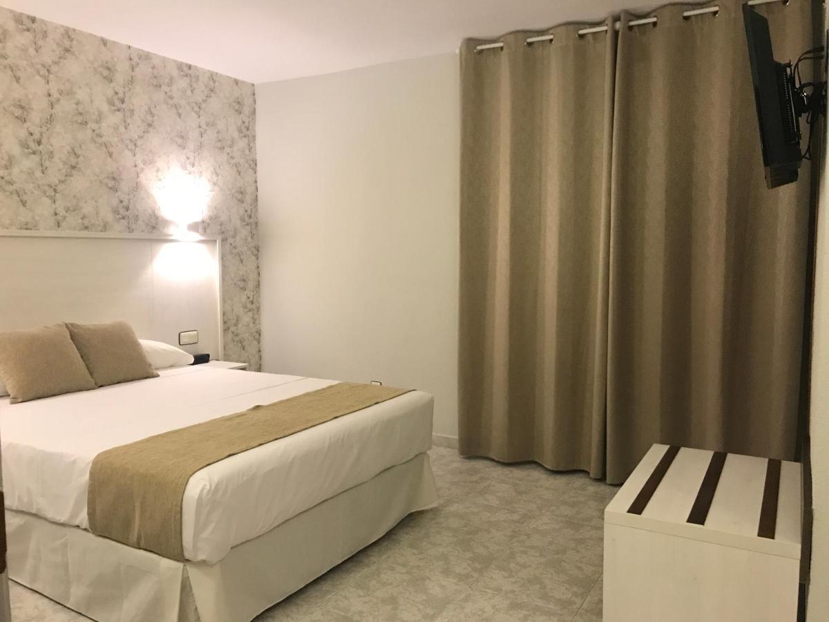 Hotel El Paraiso กาลาบาร์ดินา ภายนอก รูปภาพ