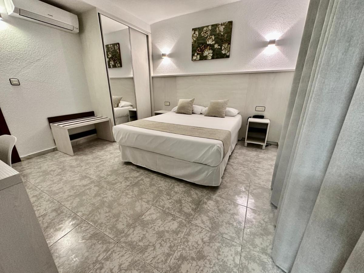 Hotel El Paraiso กาลาบาร์ดินา ภายนอก รูปภาพ