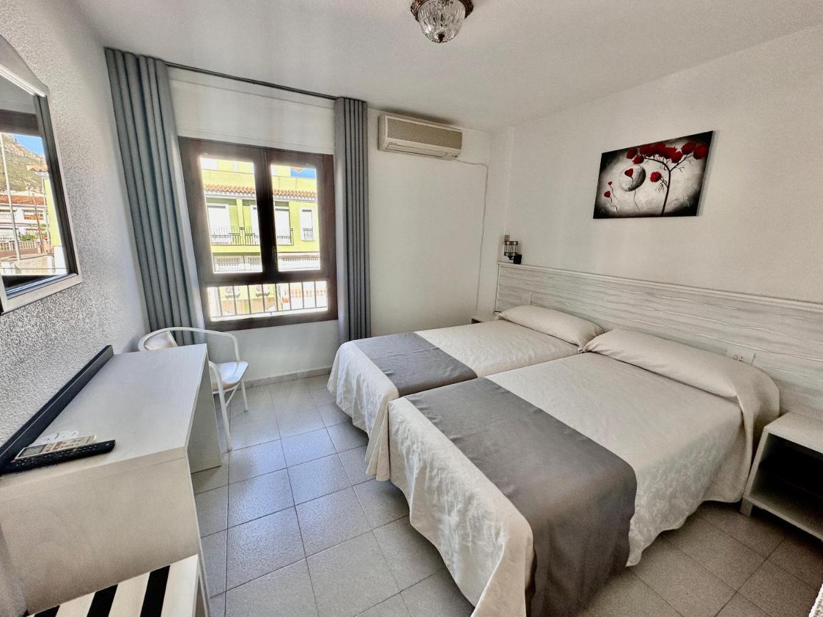 Hotel El Paraiso กาลาบาร์ดินา ภายนอก รูปภาพ