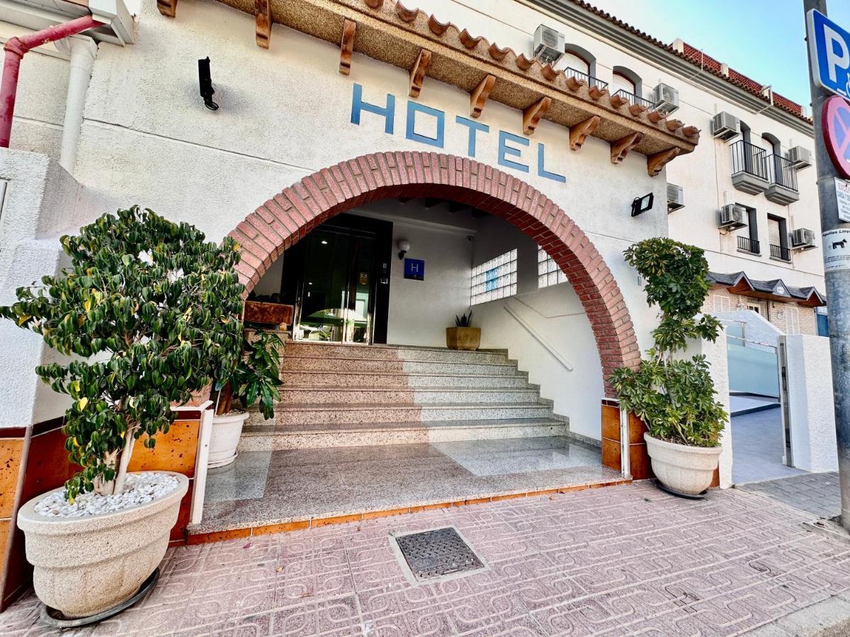 Hotel El Paraiso กาลาบาร์ดินา ภายนอก รูปภาพ