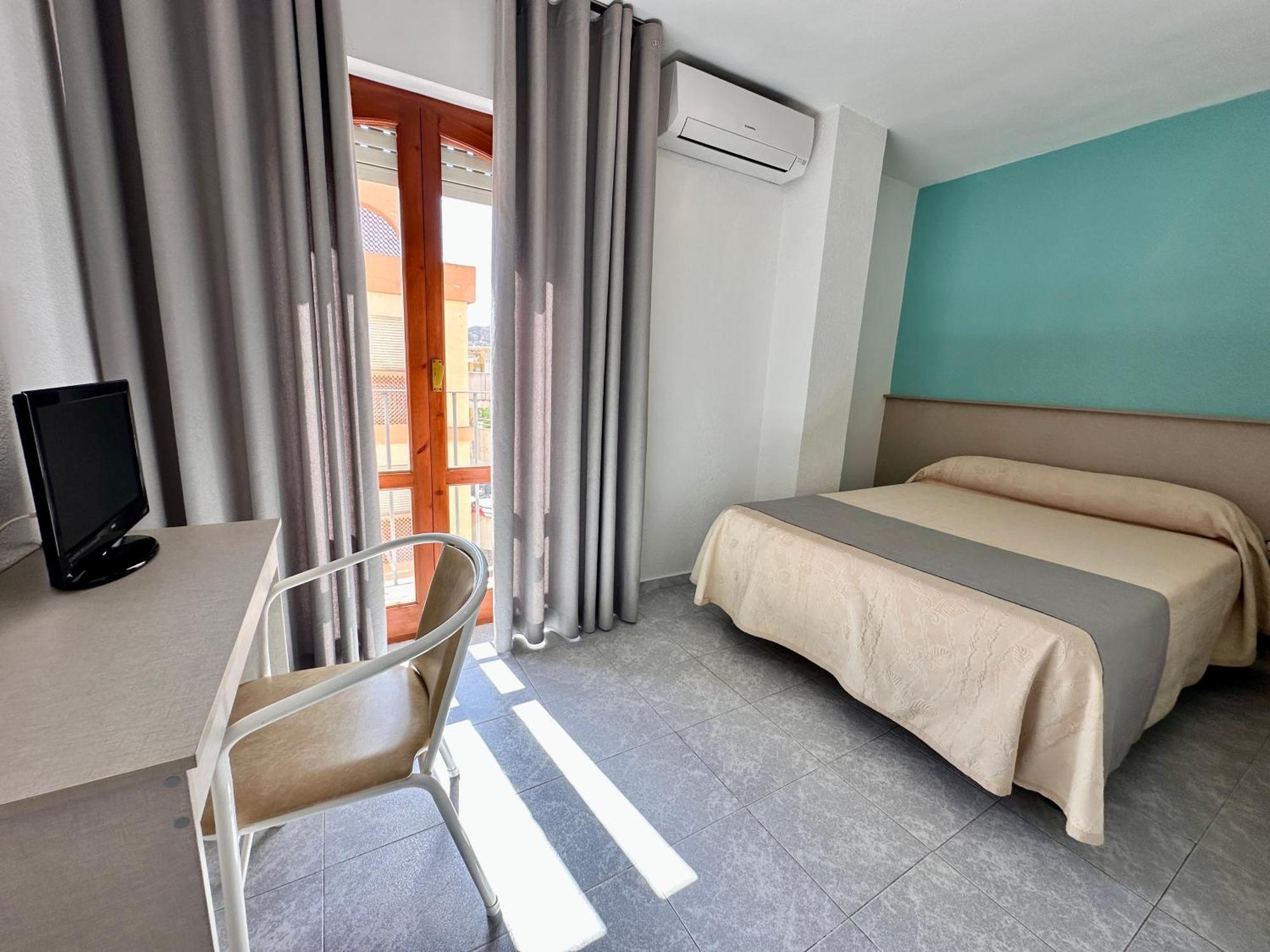 Hotel El Paraiso กาลาบาร์ดินา ภายนอก รูปภาพ