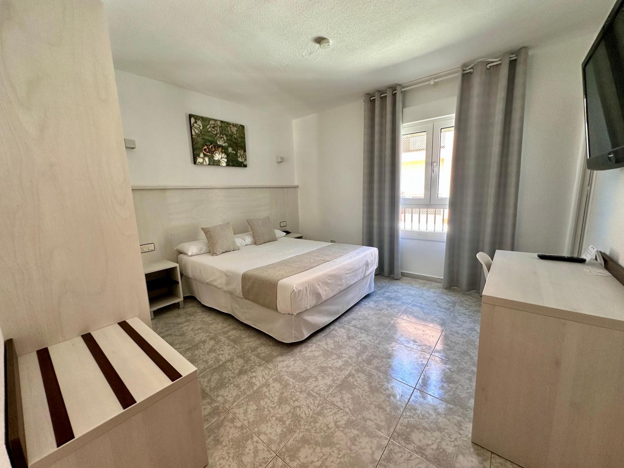 Hotel El Paraiso กาลาบาร์ดินา ภายนอก รูปภาพ